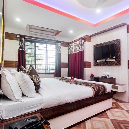 Oyo 16064 Tirupati Lodge Siliguri Dış mekan fotoğraf
