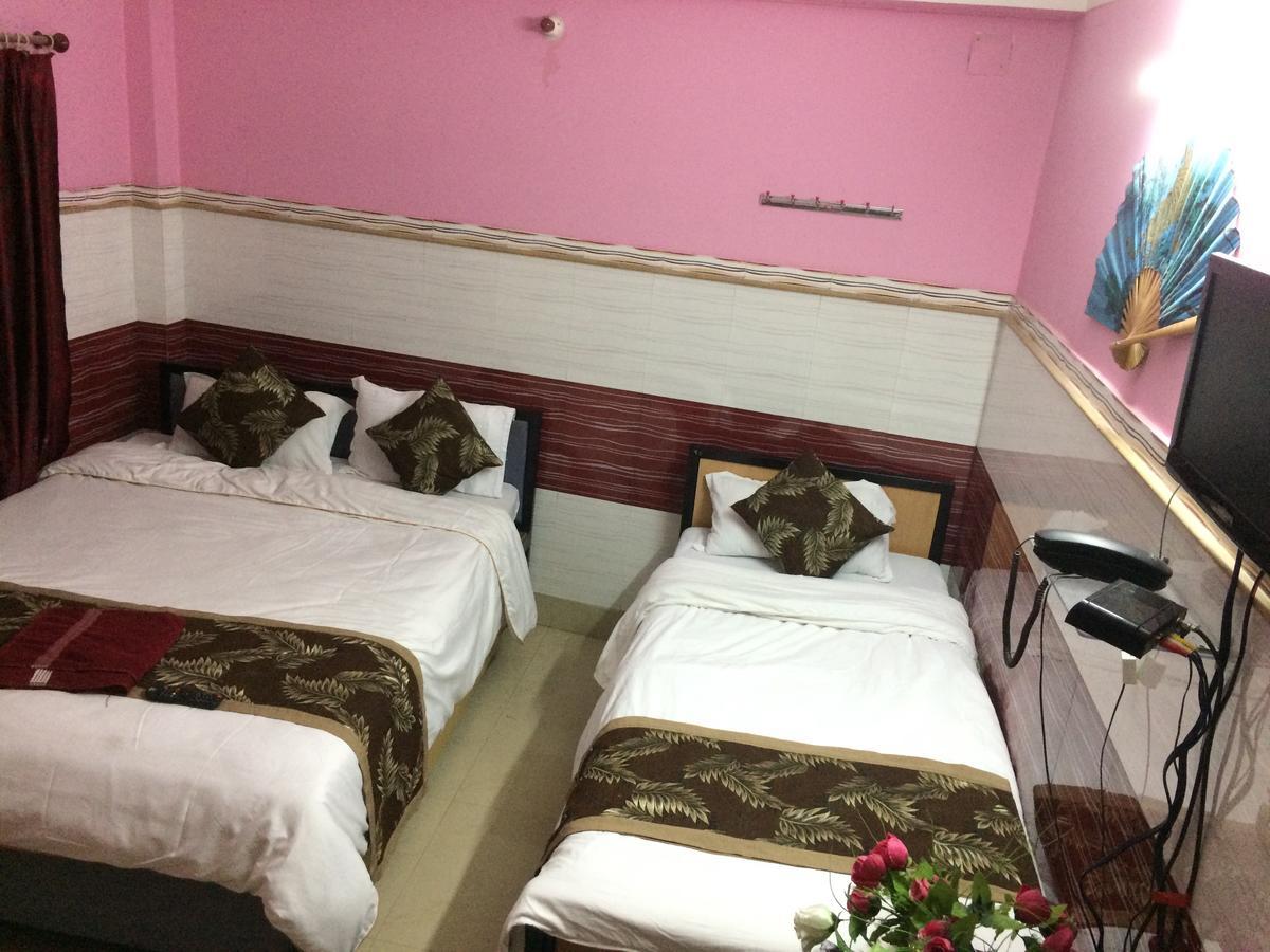 Oyo 16064 Tirupati Lodge Siliguri Dış mekan fotoğraf