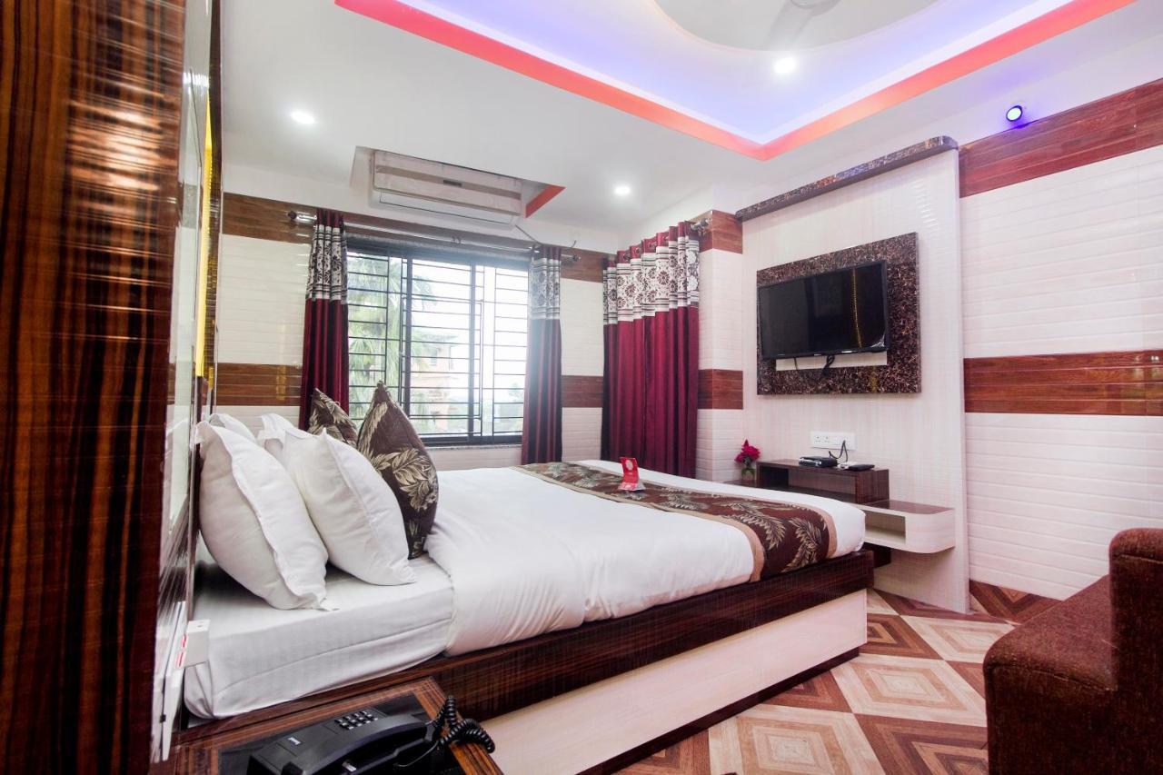Oyo 16064 Tirupati Lodge Siliguri Dış mekan fotoğraf