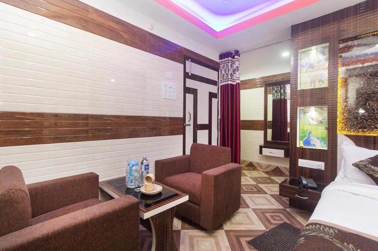 Oyo 16064 Tirupati Lodge Siliguri Dış mekan fotoğraf