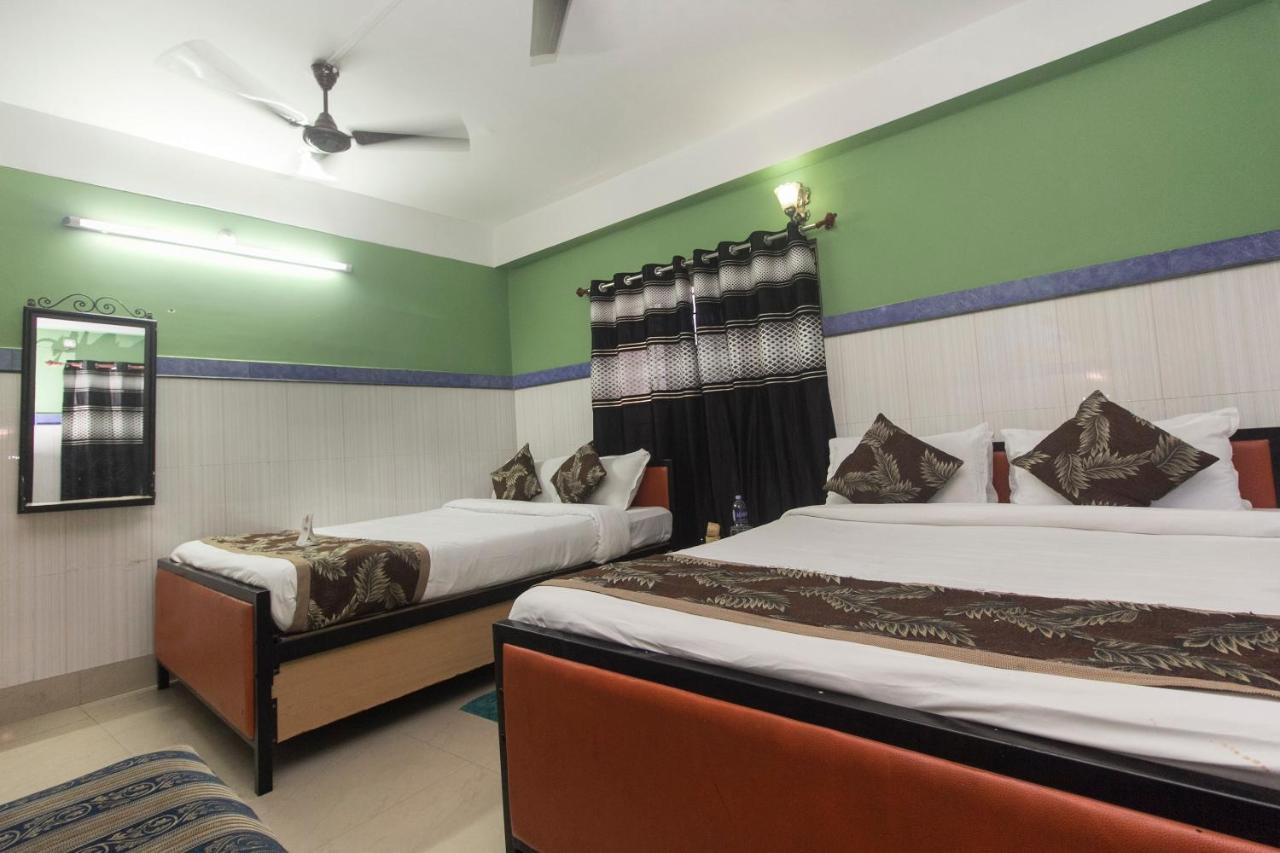 Oyo 16064 Tirupati Lodge Siliguri Dış mekan fotoğraf